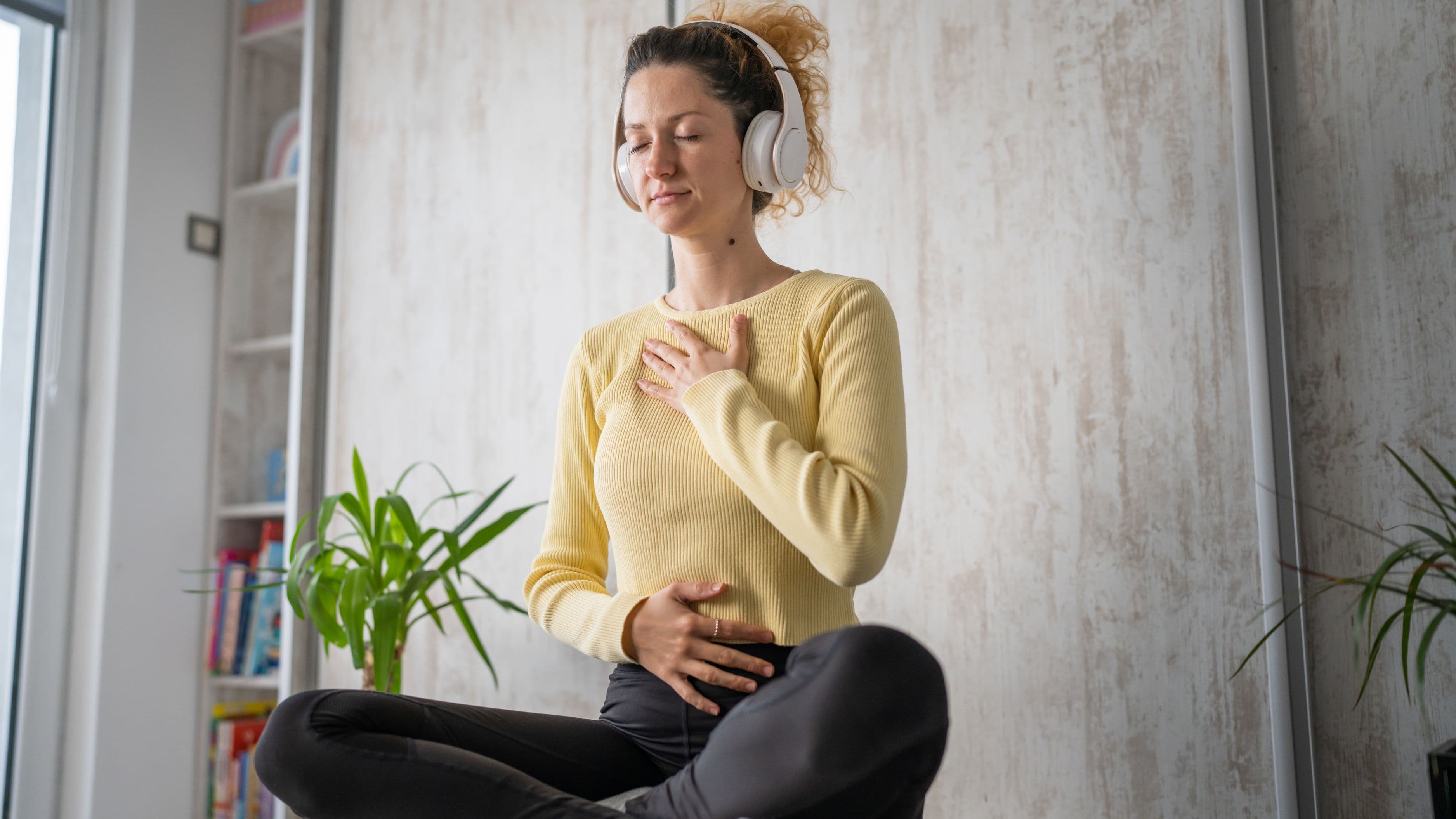 What Is Cognitive Behavioral Therapy and Can You Practice It Yourself?