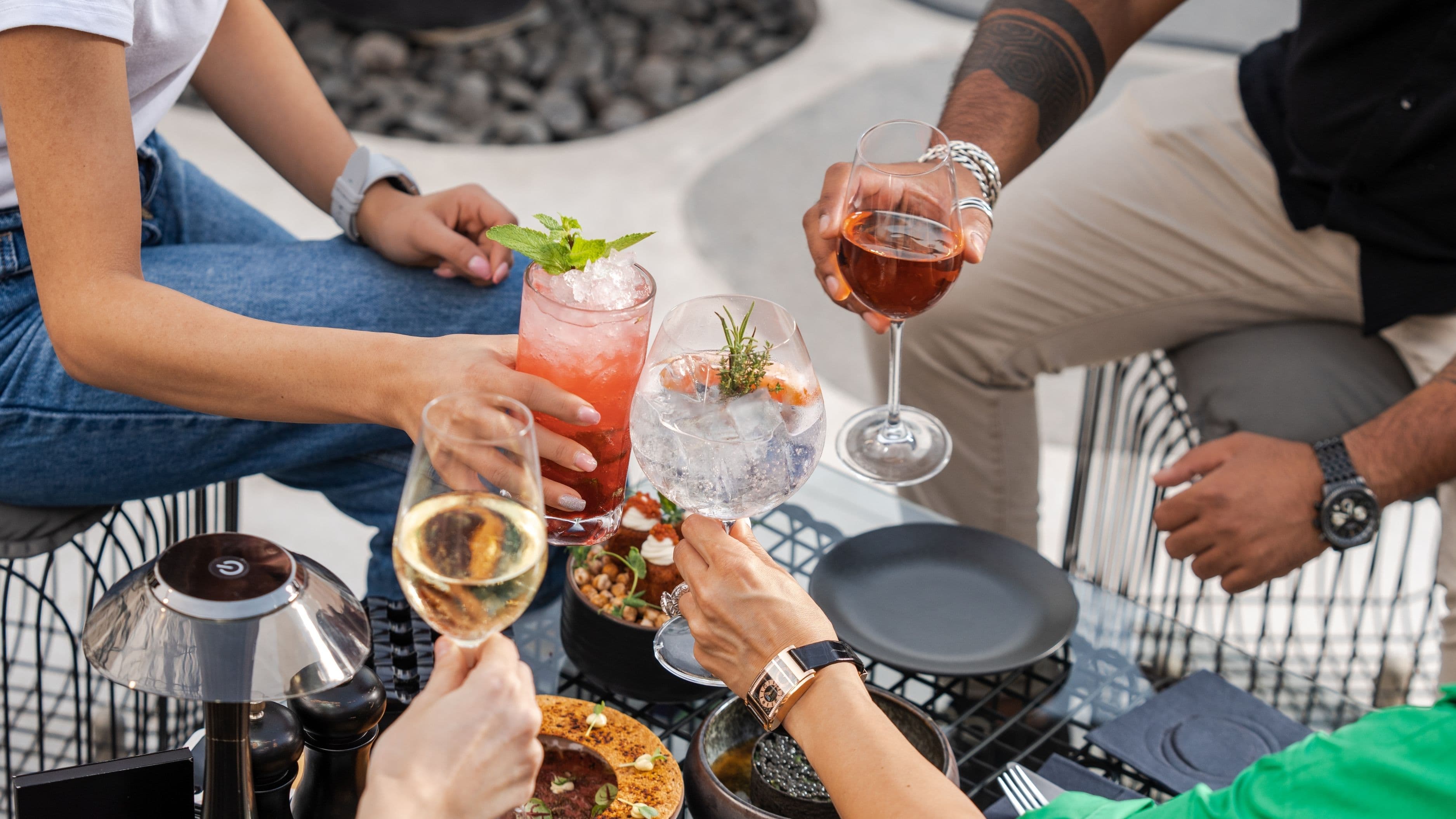 How Non-Alcoholic Socializing Is Changing the Way Adults Connect