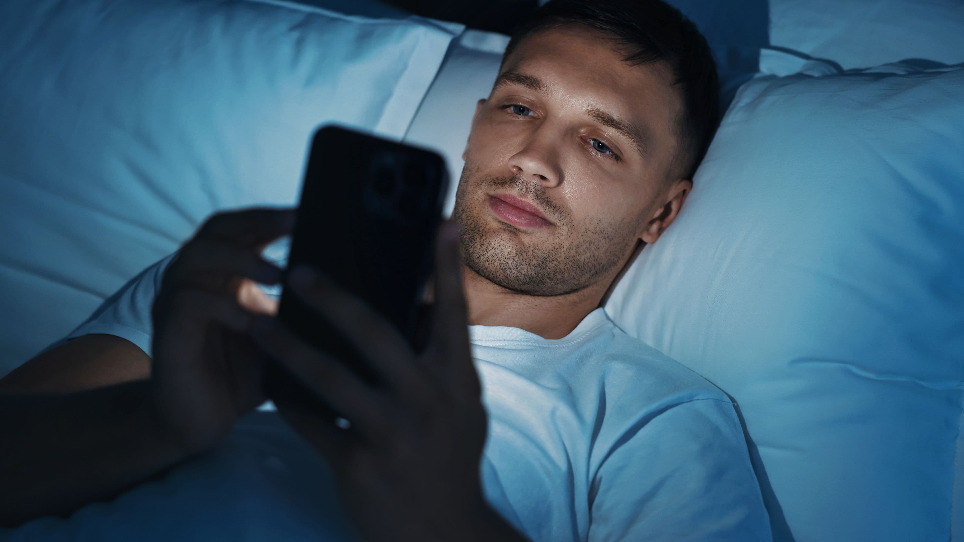 How to Use Your Phone to Build Better Sleep Habits