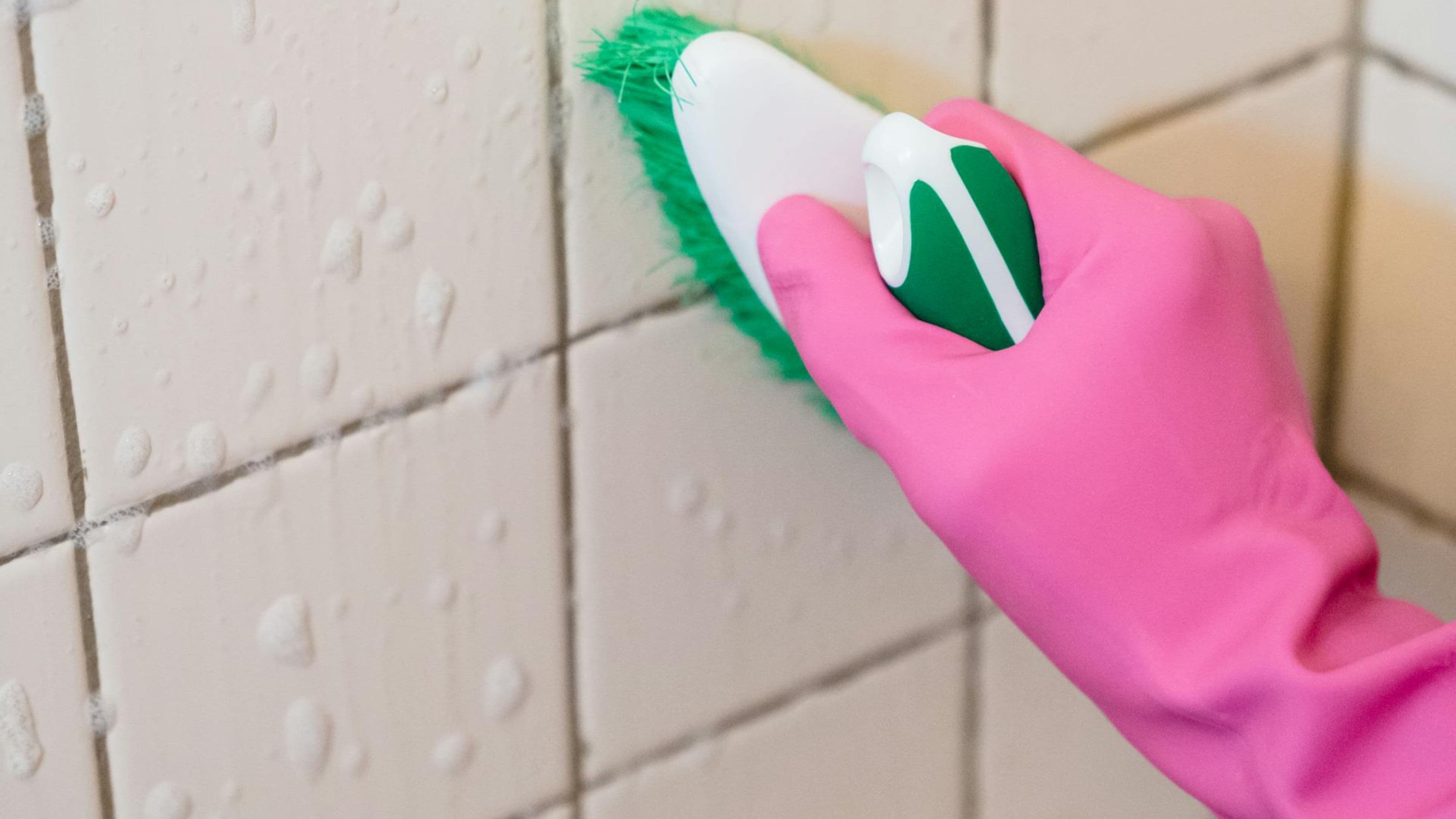 What's the Best Way to Remove Stubborn Mold From Shower Tiles?