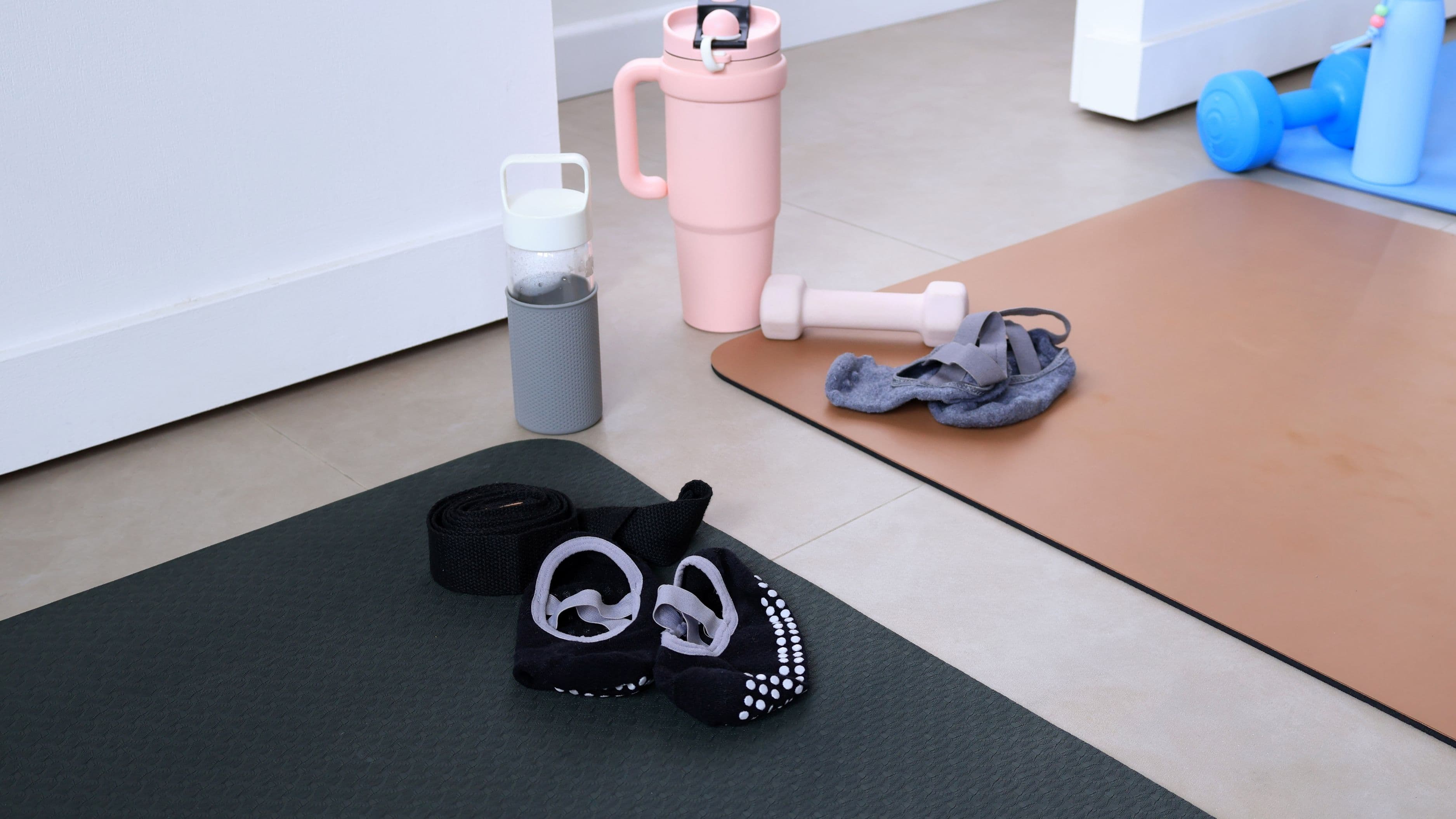 How to Work Out in a Small Space with No Equipment